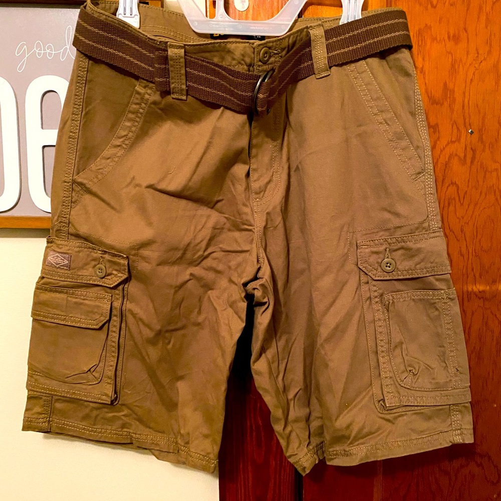 32” cargo shorts 🩳